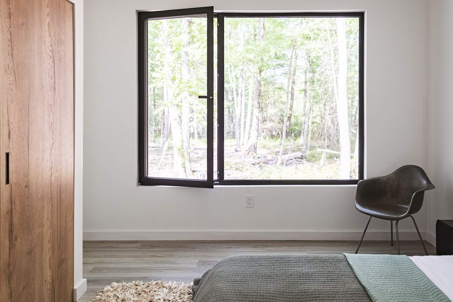 Sun Moon Cabin - Image 6