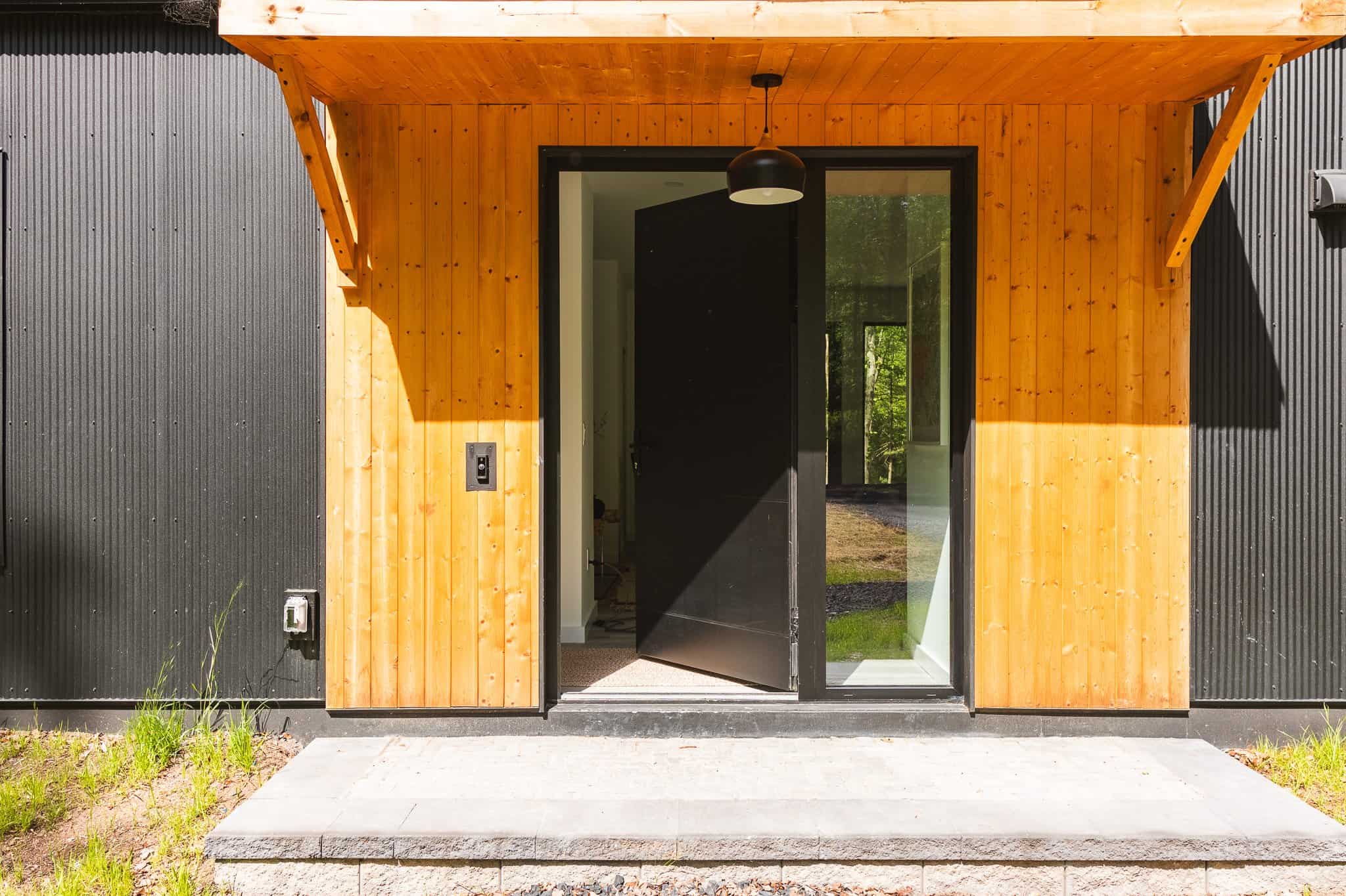 Sun Moon Cabin - Image 17